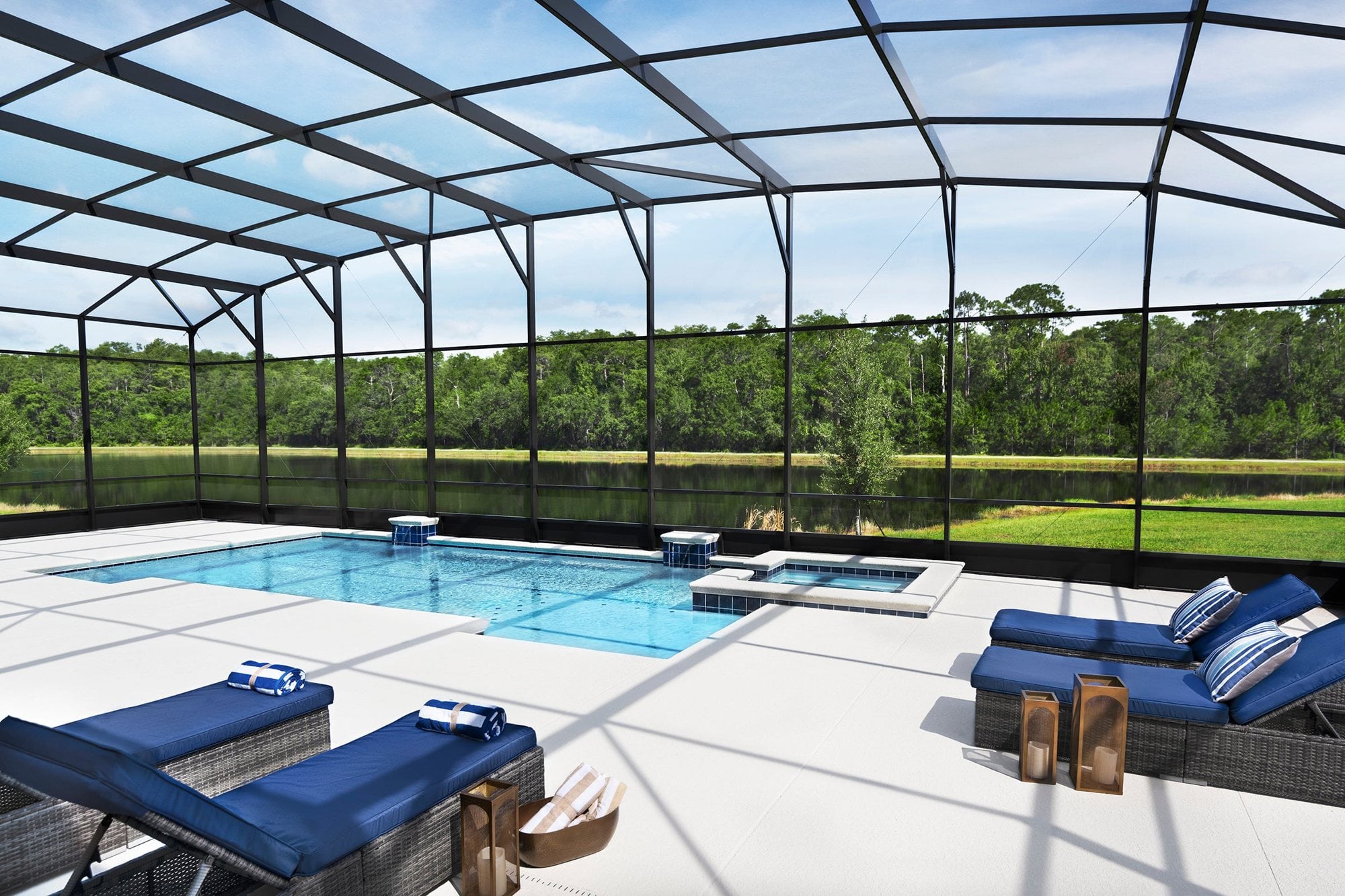 Lanai com piscina privativa